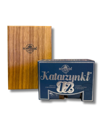Katarzynki z ciasta leżakującego 12 miesięcy w skrzynce